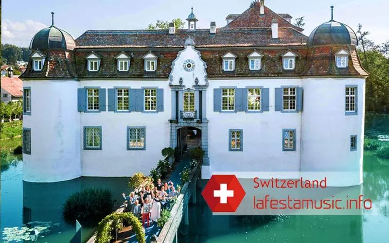 Boda en el Castillo de Bottmingen, Suiza (ideas, consejos, precios). Alquilar el Castillo de Bottmingen para una boda en Suiza. Organización de una recepción de boda y fiesta en el Castillo de Bottmingen en Suiza.