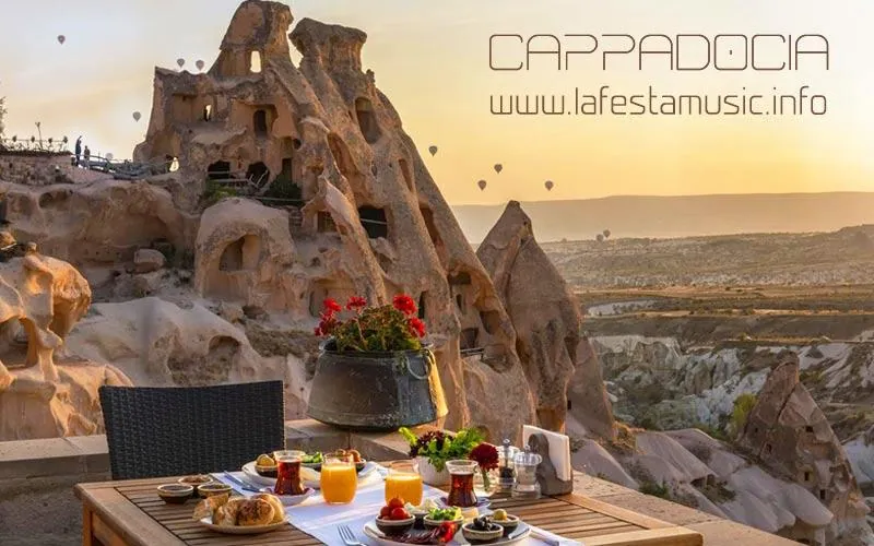 Wedding organization and wedding ceremony in Cappadocia. Booking artist and music band for a meeting event in Cappadocia. The best hotels and wedding agencies in Cappadocia