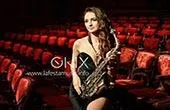 La mejor saxofonista femenina en Ibiza. Contratar chica saxofonista en Madrid y Valencia. Saxofonista para una boda en Barcelona. Mejor saxofonista para un evento en Mallorca, Canaria