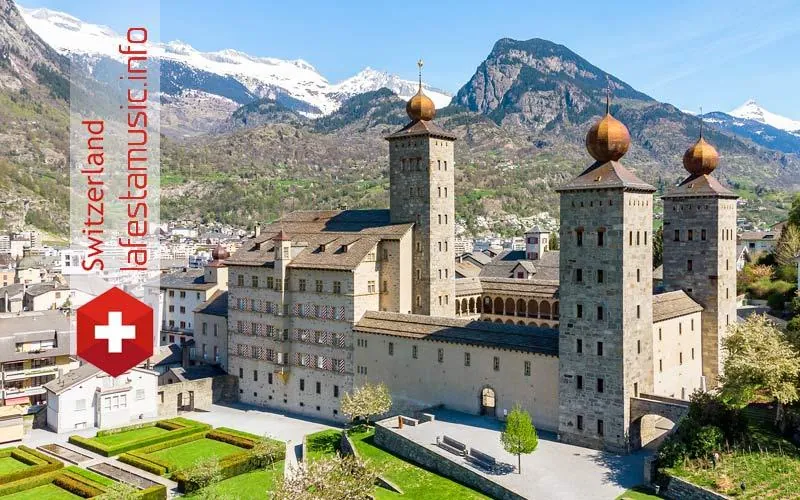 Event und Bankett auf Stockalper Schloss & Schlössern. Mieten Sie das Stockalperschloss in der Schweiz für eine Geschäftskonferenz. Planung einer privaten Feier und Geburtstag im Stockalperschloss (Zürich, Bern, Lugano)