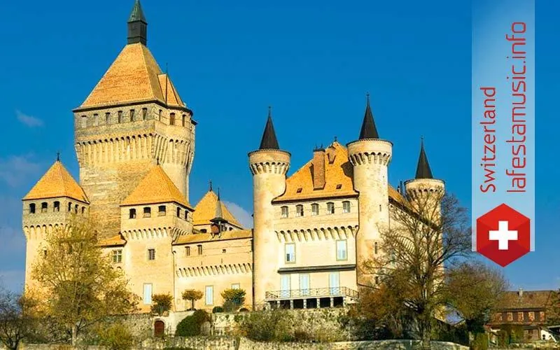 Boda en el Castillo de Vufflens, Suiza (ideas, consejos, precios). Alquiler del Castillo de Vufflens para una boda en Suiza. Organización de una recepción de boda y fiesta en el Castillo de Vufflens en Suiza.